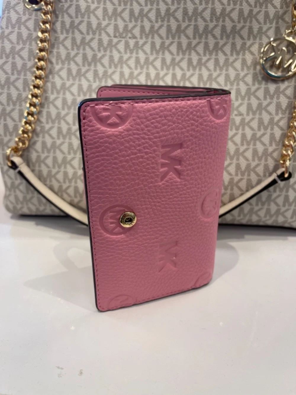 MICHAEL KORS Jet Set Travel Medium Logo Debossed Billfold Wallet Carnation  NWT
